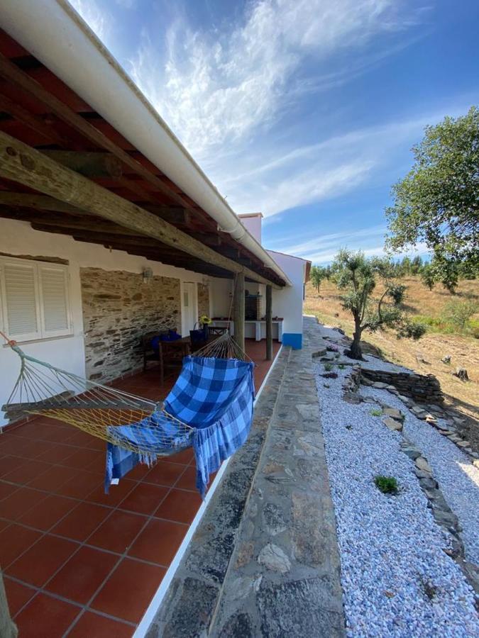 Monte Pedras - Villa *