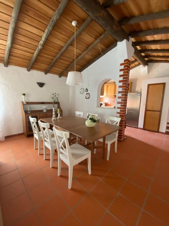 Villa Monte Pedras - *