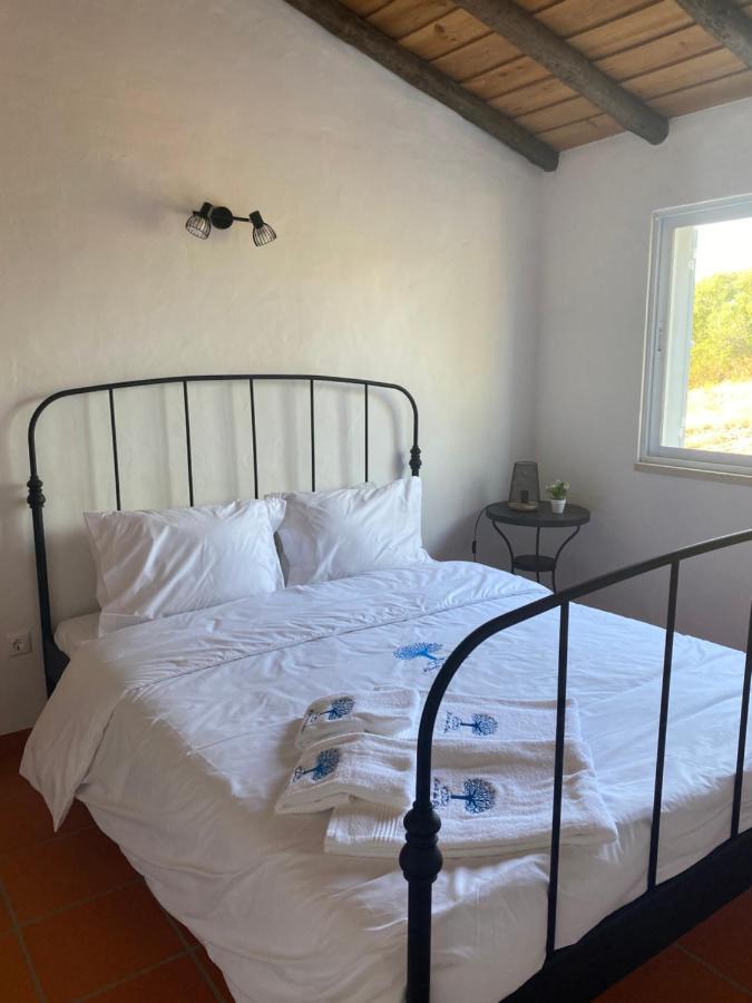 Monte Pedras - Villa *